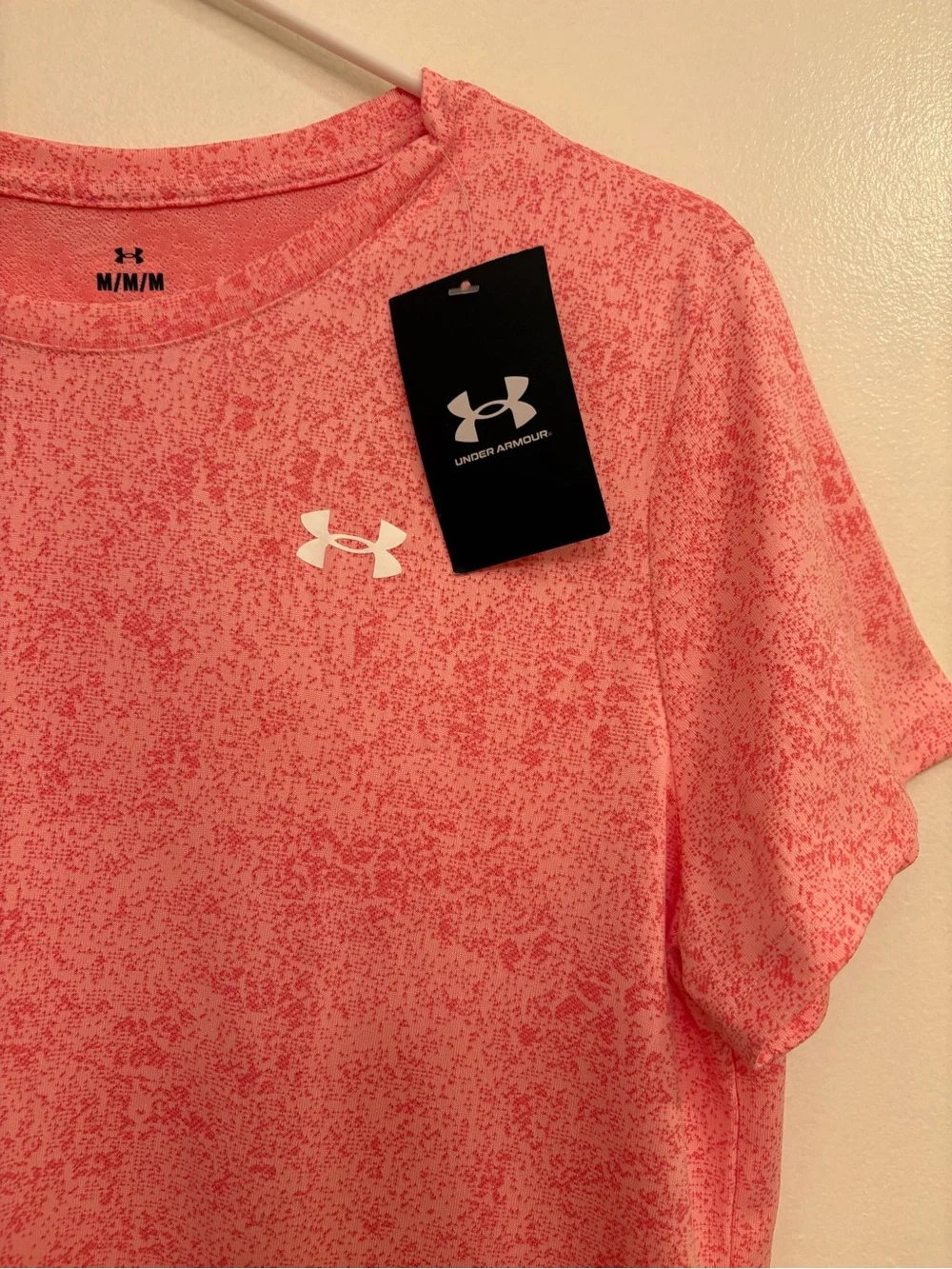 NWT Under Armour Women's Tech Twist T-Shirt - Size Medium - Picture 3 of 12